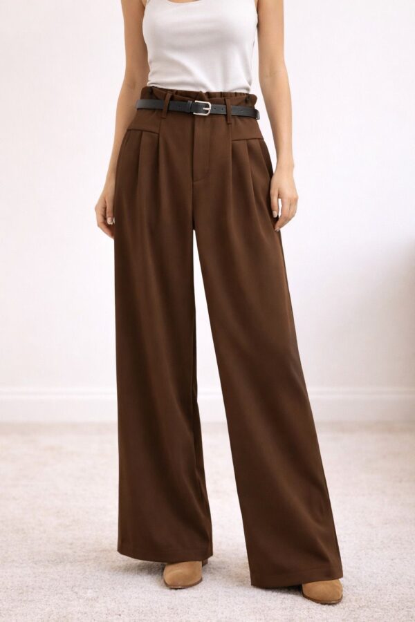 Pantalón ancho con cinturón tejido