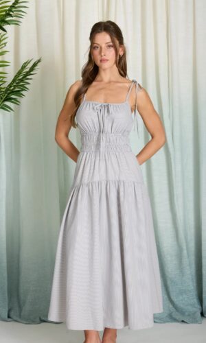Vestido midi a rayas con tirantes espagueti