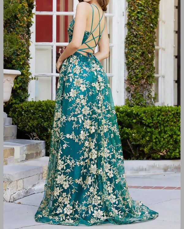 Vestido bordados dorados