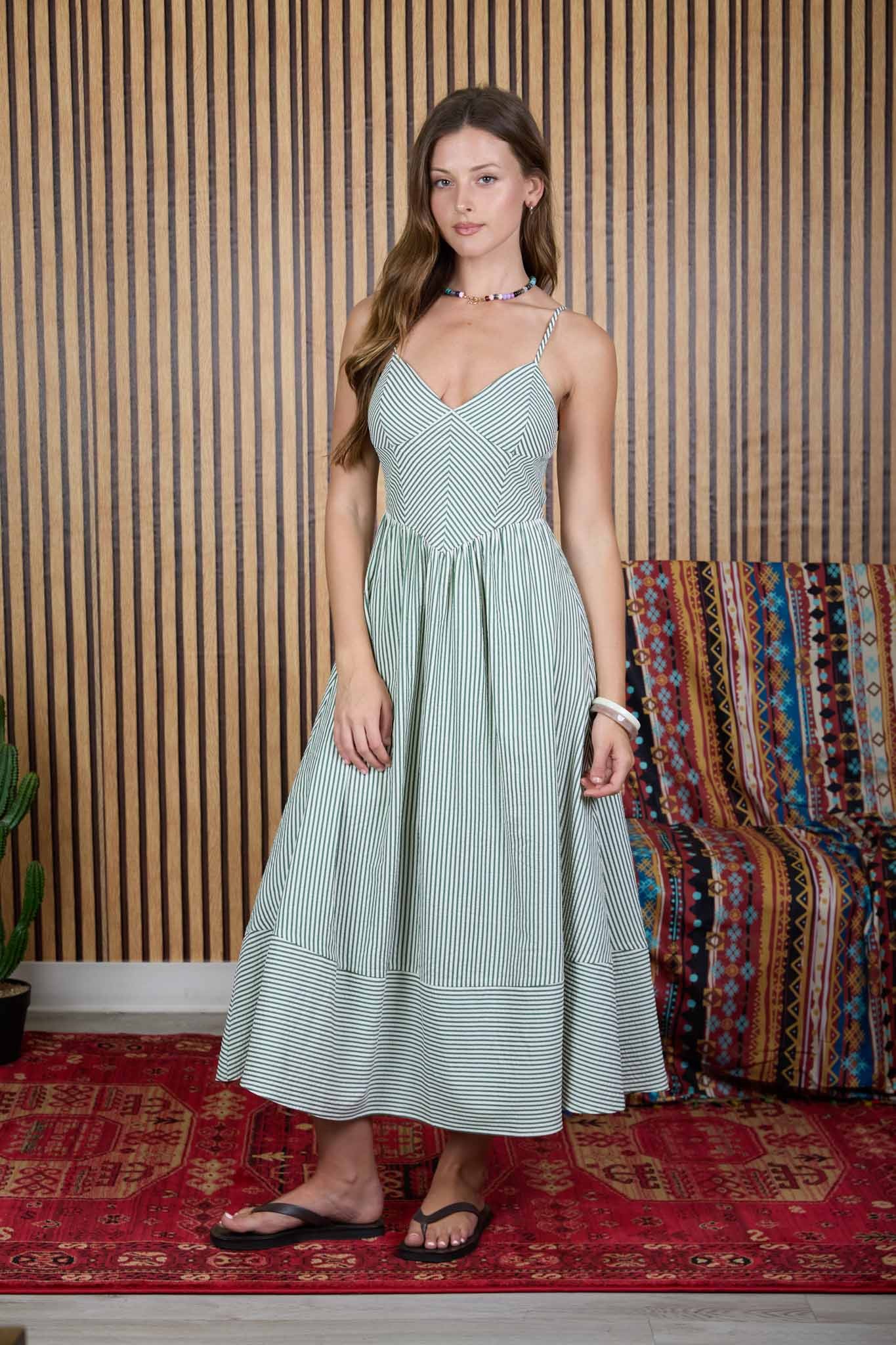 Vestido Midi Cruzado De Tiras Con Rayas